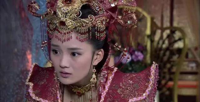 爱一个人,会因为几句传言就相信人家改嫁了,头也不回去了西凉娶了公主