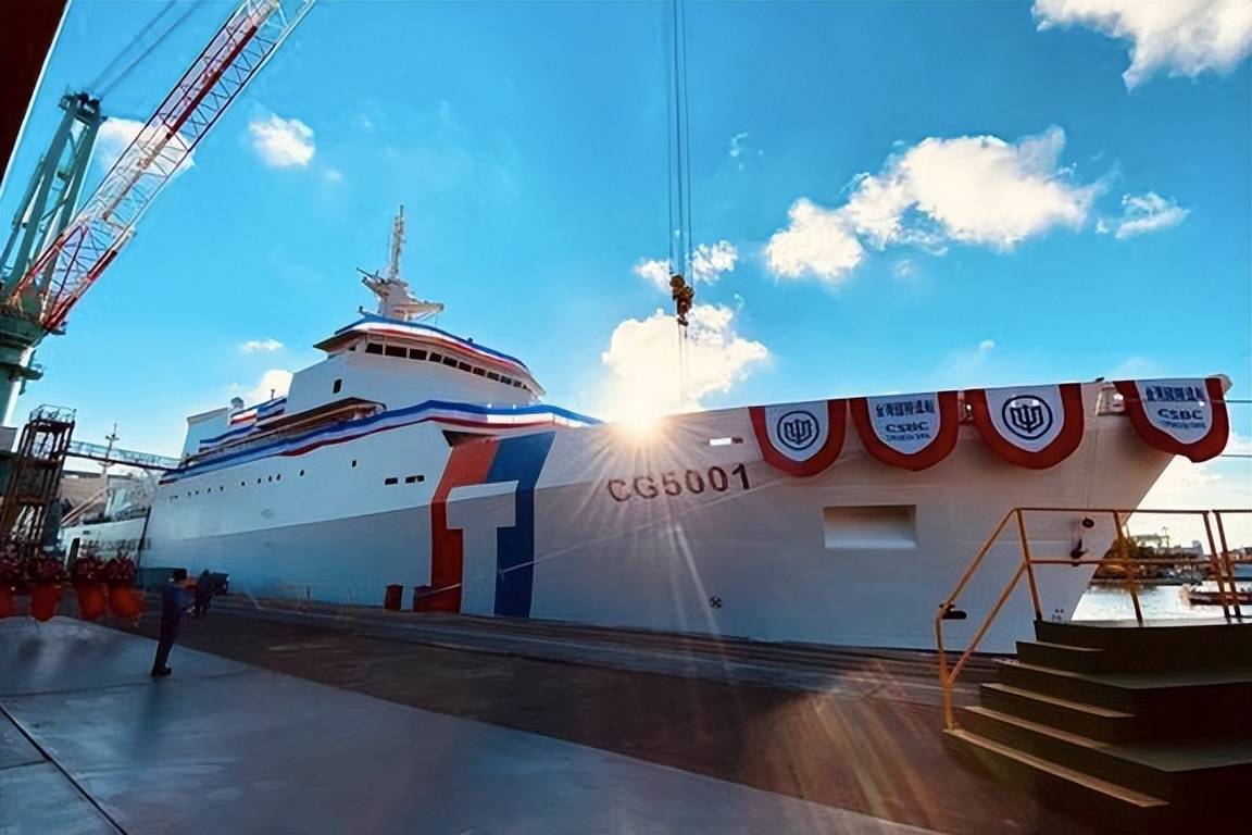 "嘉义舰"被曝突然失控,撞坏台中港码头,原因竟是因风浪太大_媒体_港口