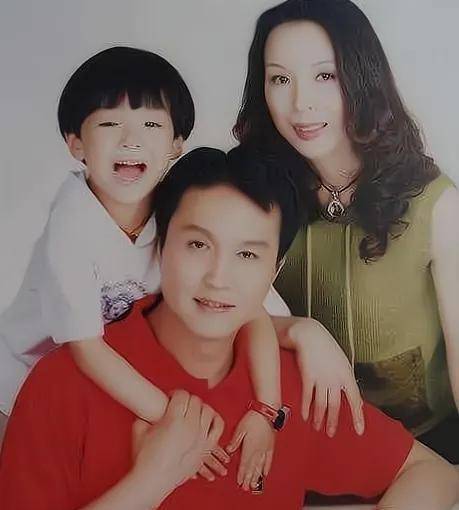 赵立冬和徐夫人竟然演过夫妻_演技_吴刚上_鲍大志