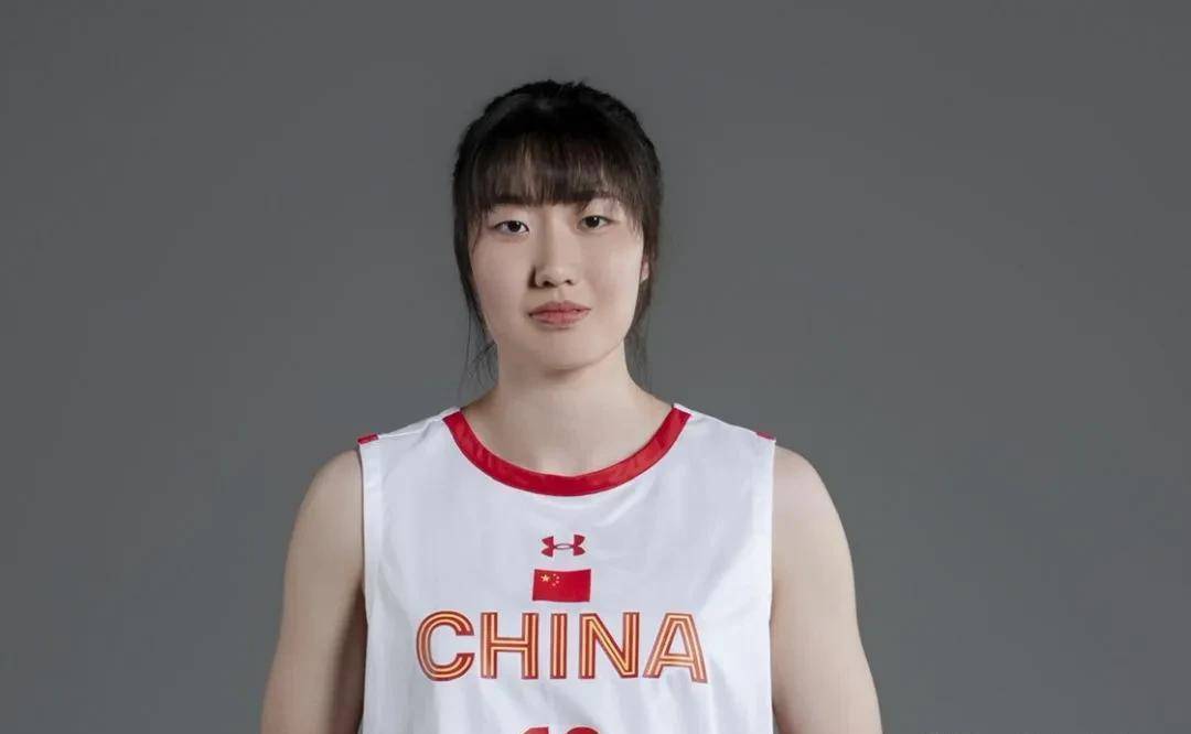金维娜发威,20分6篮板9助攻,李缘2分,江苏女篮82:60山东女篮_比赛_单