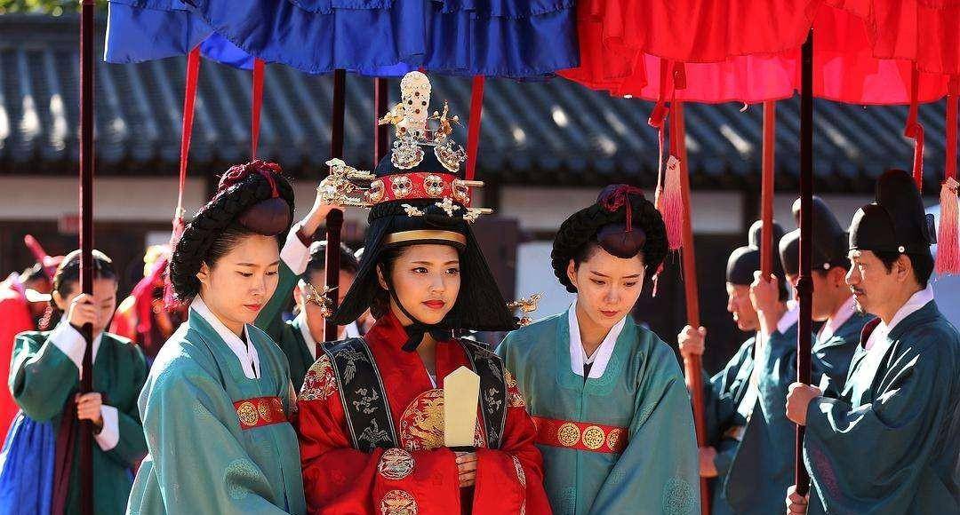 联姻的策略来控制高丽王室,规定高丽国王只能迎娶元朝宗室女子为王后