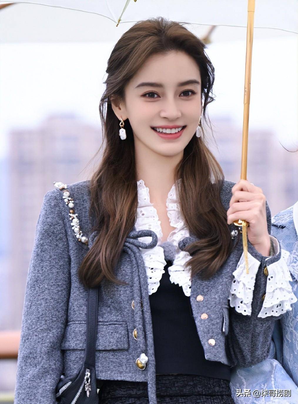 我的天,33岁的angelababy也太会穿了吧!这状态太美了!