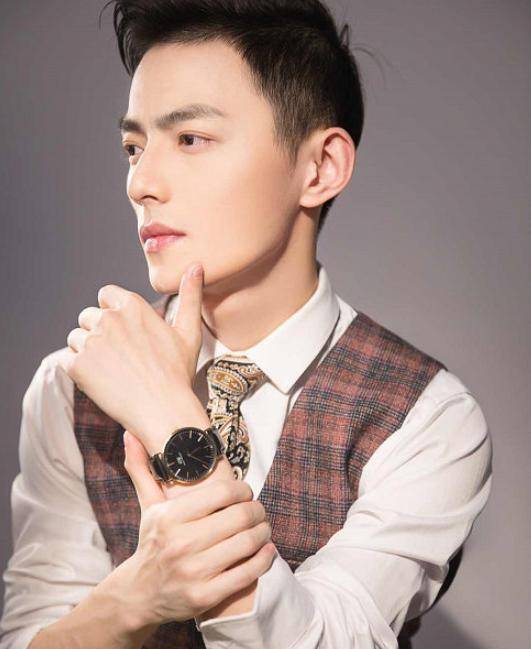 游戏主播界"霍建华"智勋,承认结婚生子,网友:约德尔人后裔?