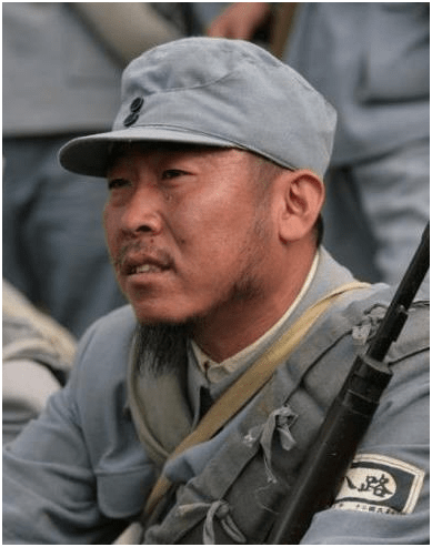 8年前,演员高昌浩拍戏时摔下驴背,40天后不幸丧命,年仅39岁_电视剧_小