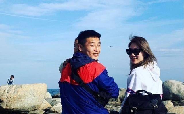 吴磊的妻子表演帽子戏法生下了第三个孩子,武术王称赞了他的妻子_男子