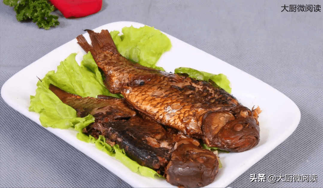 骨酥肉爛,開餐50分鐘賣完一大鍋_酥鯽魚_成菜_原料