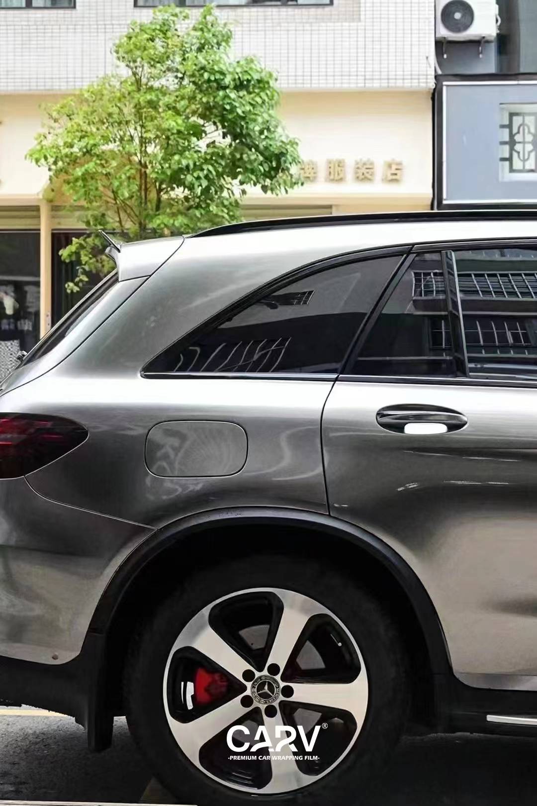 奔驰glc260卡孚改色膜白金液态金属银,够酷够帅_搜狐汽车_搜狐网