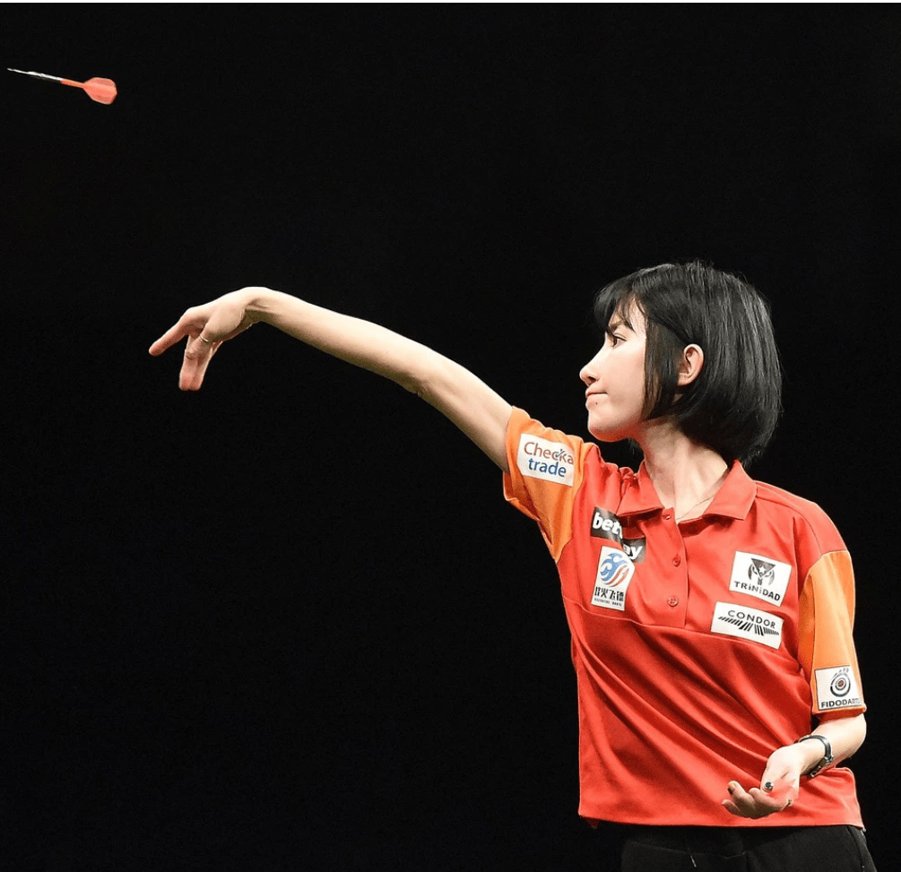 31岁中国世界冠军不幸病逝,生前创造多项历史记录_莫默_飞镖_沫沫