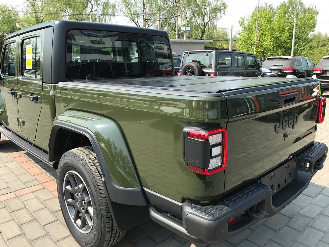 国六a排放影响 牧马人角斗士皮卡降价12万_搜狐汽车_搜狐网