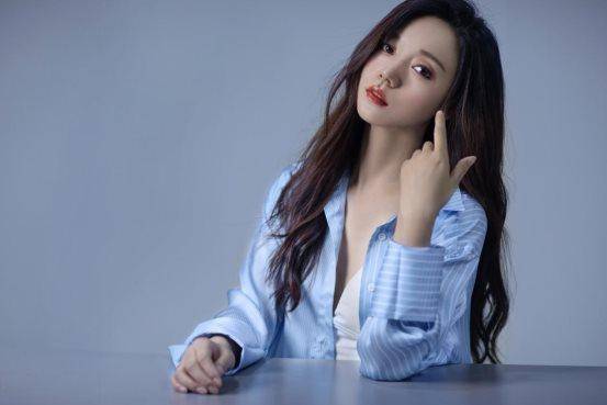 爱情喜剧电影《罗腾堡速递》在宣城杀青,多栖才女柯伊善领衔主演_广大