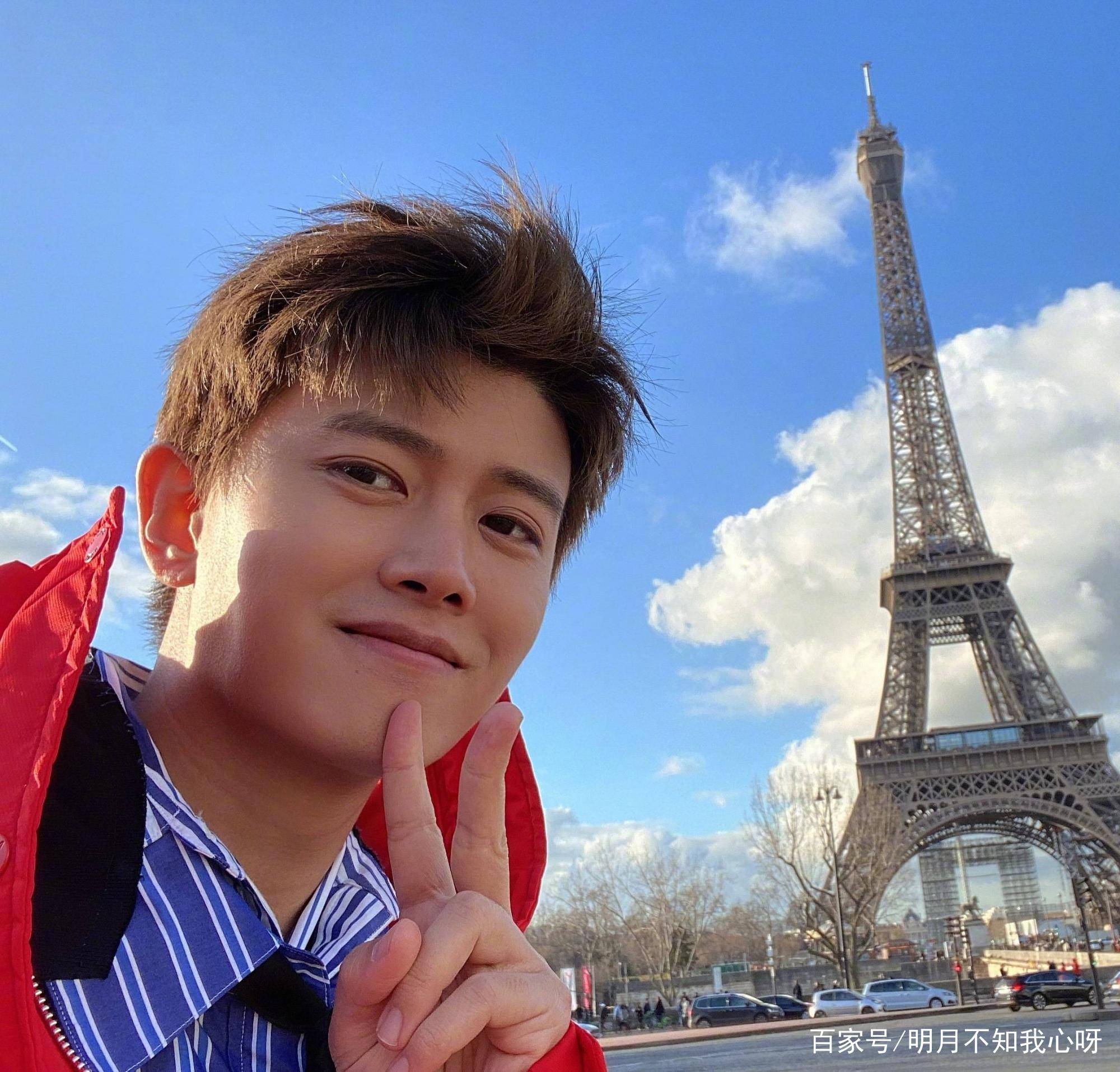 任嘉伦本性爆发,超喜欢中分刘海,做节目也不在意偶像包袱