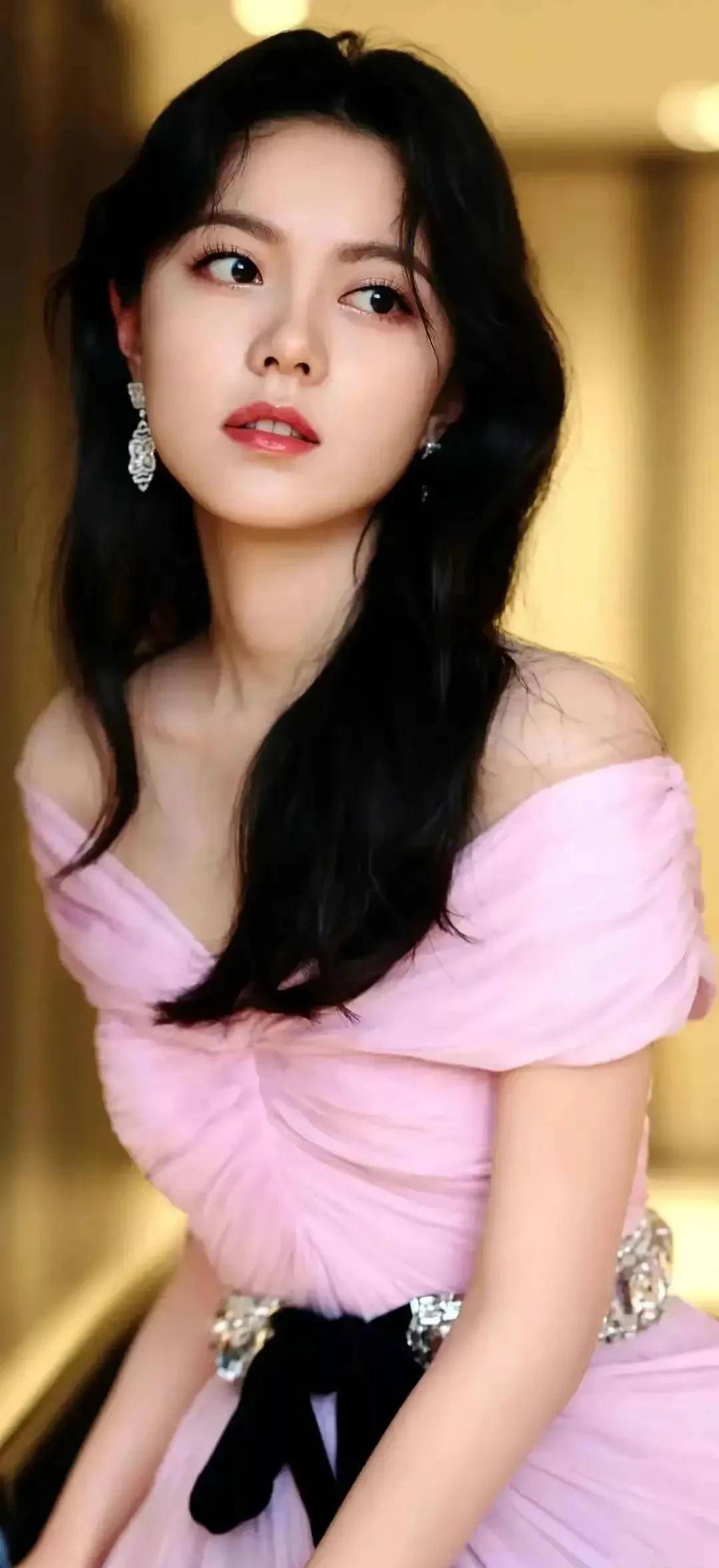 赵今麦 女大十八变,写真美照女人味十足_的设计_感觉_少女