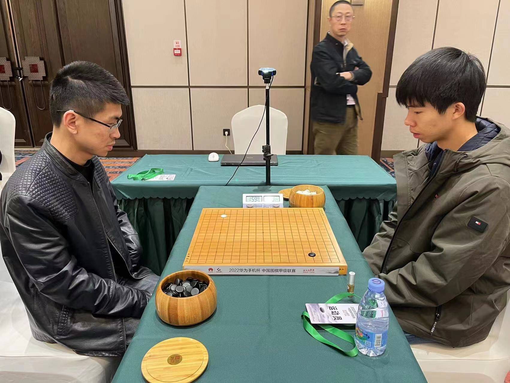 杨鼎新激战击败柯洁,李轩昊俘虏朴廷桓助重庆拿下深圳_快棋_频道_成都