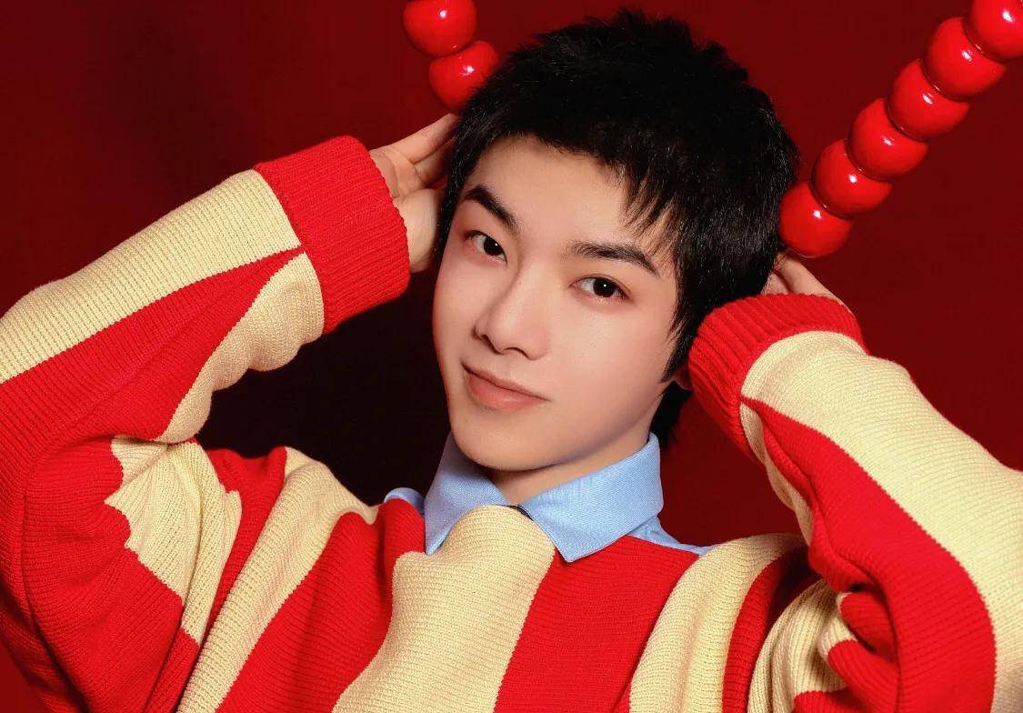 第七首歌曲:张杰演唱《天下》这首歌曲原唱张杰,由周毅作词,刘吉宁