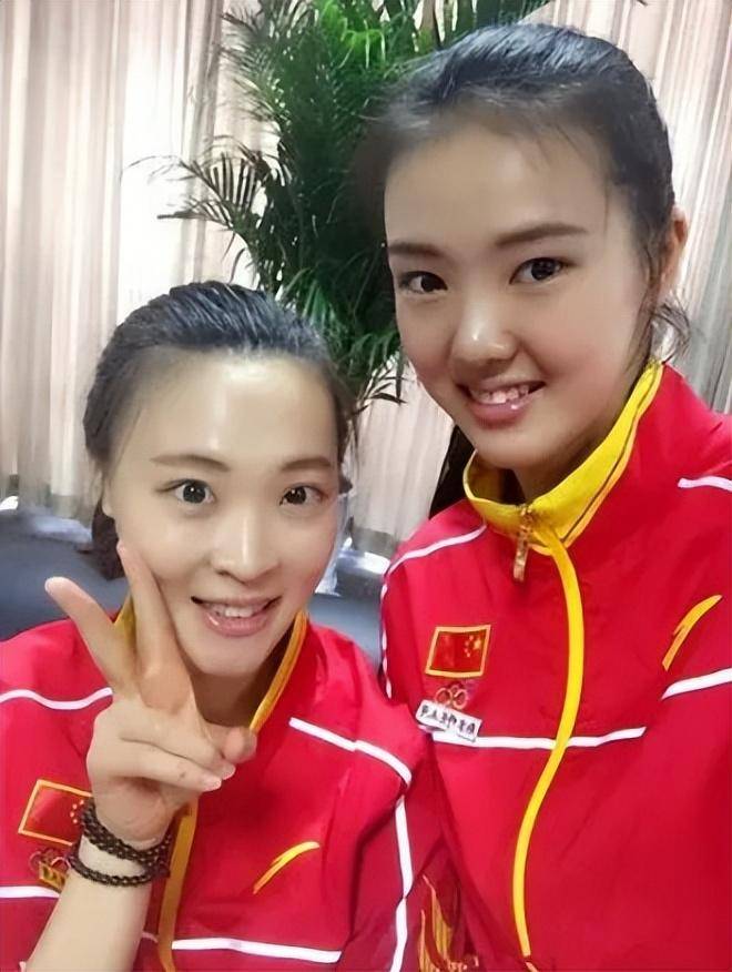 张常宁和惠若琪看着女儿脸上幸福的笑容,张友生心里踏实了.