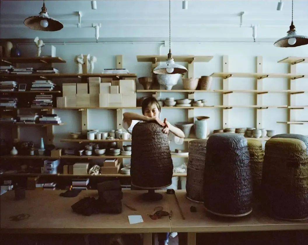 林嘉欣:从最甜影后,到最拼命的陶艺家_香港_陶室_疫情