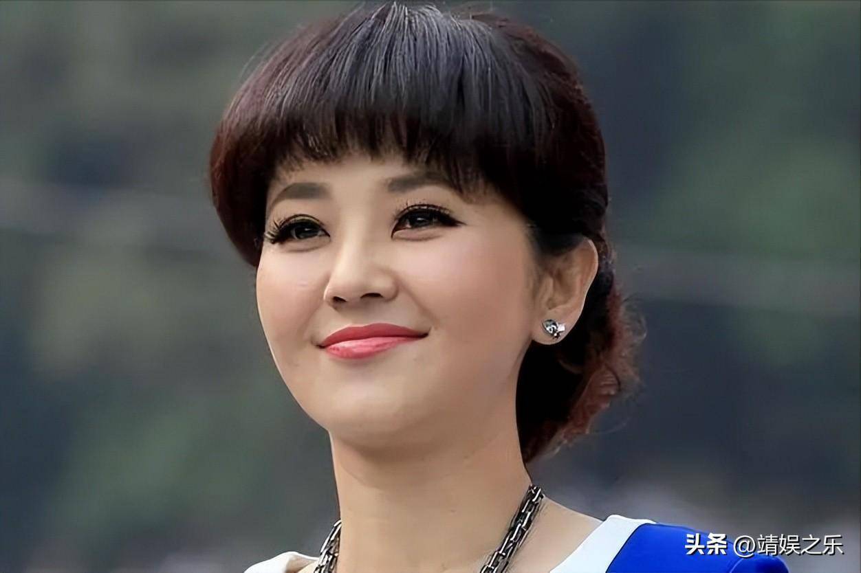 主持人方琼:我这辈子最正确的决定,就是闪婚嫁给大8岁的副台长_工作