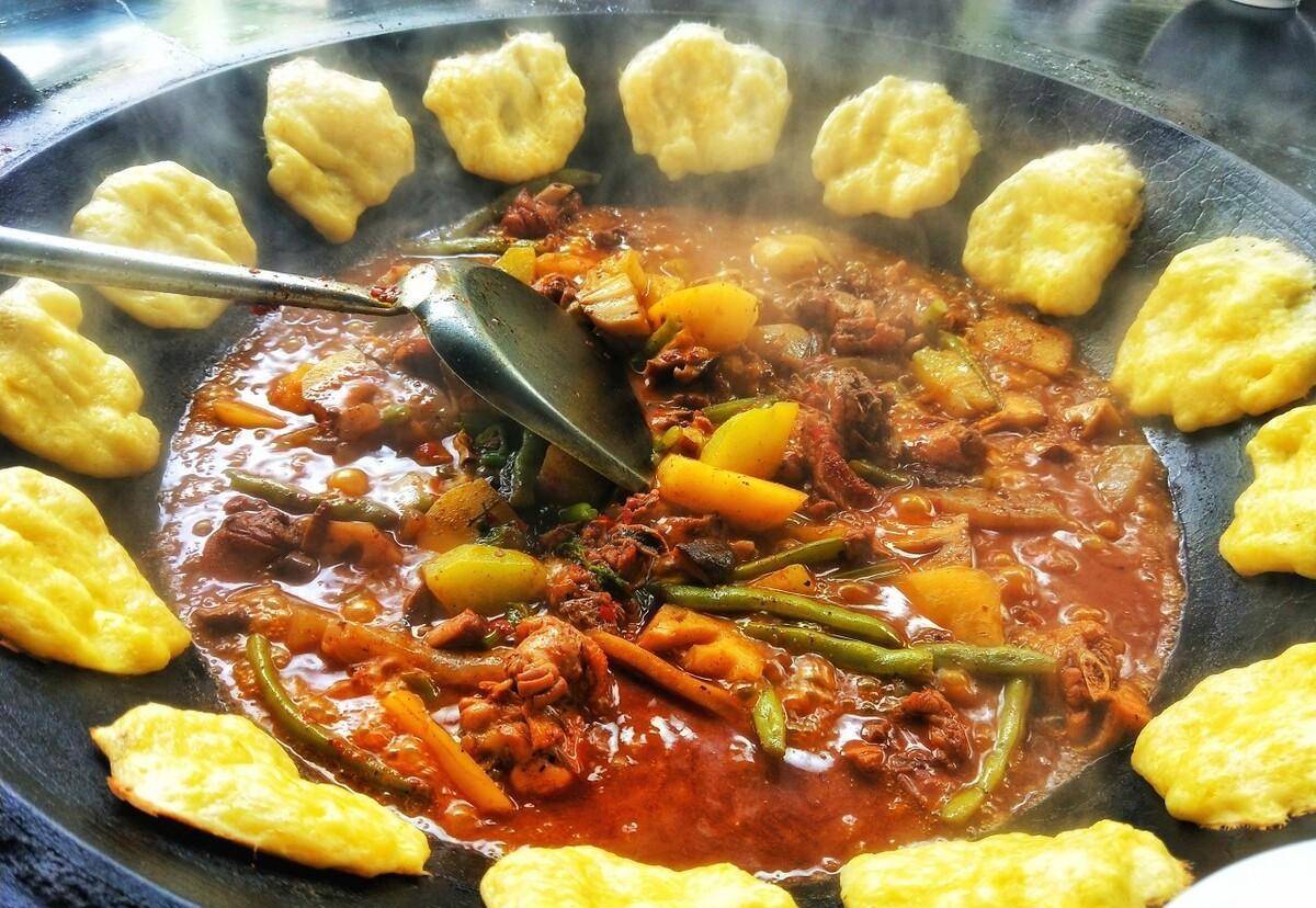 教你简单又好吃的地道农家柴火鸡,一看就会 喷香入味,现做现吃_美食