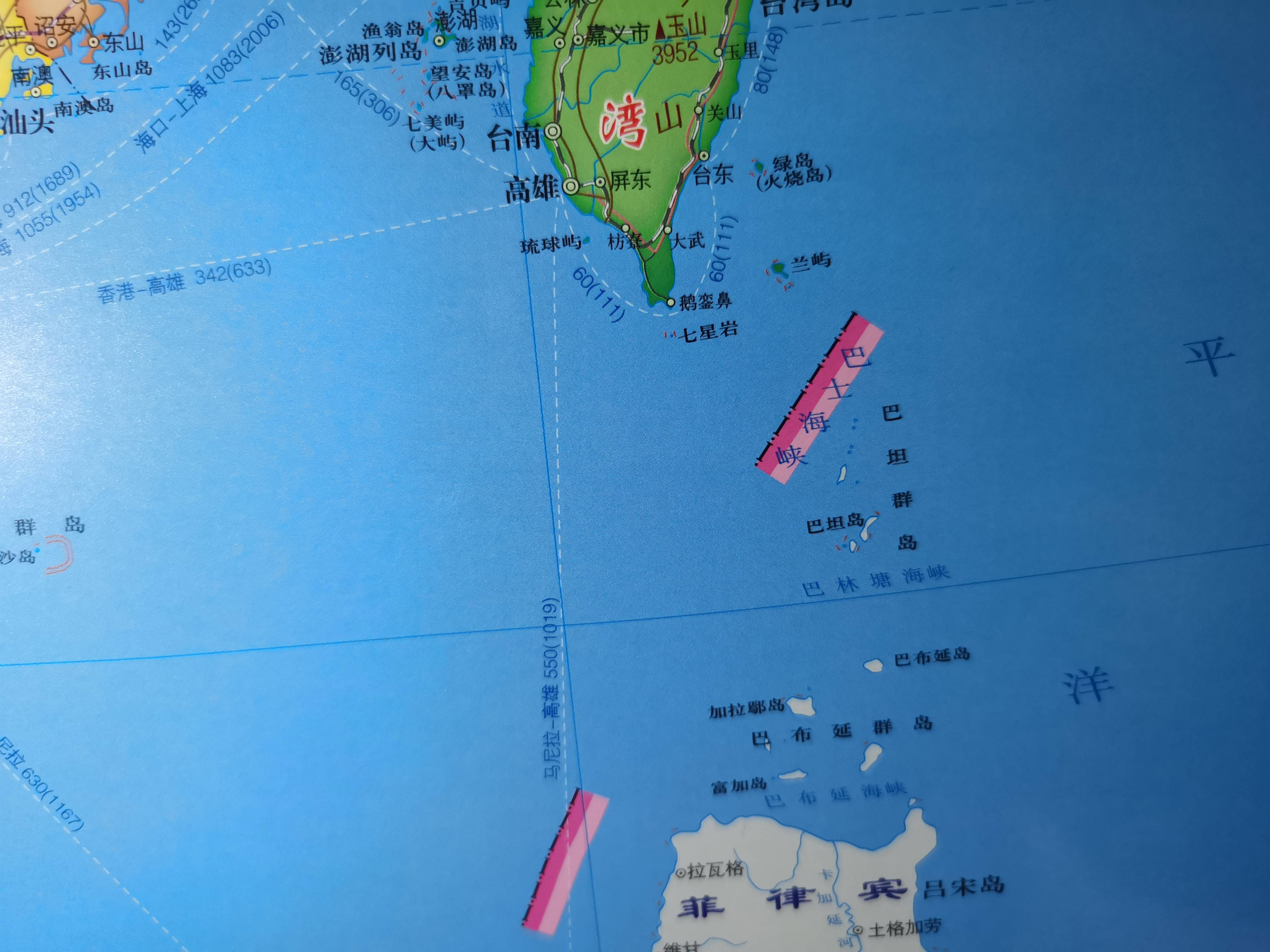 南海十段线其中一段就在这里,该海峡还是沟通印度洋与太平洋的战略要