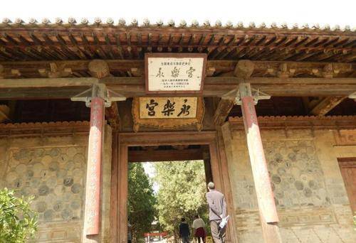 "吕洞宾墓"挖出一男一女,考古队无比震撼,全真教可以结婚了?