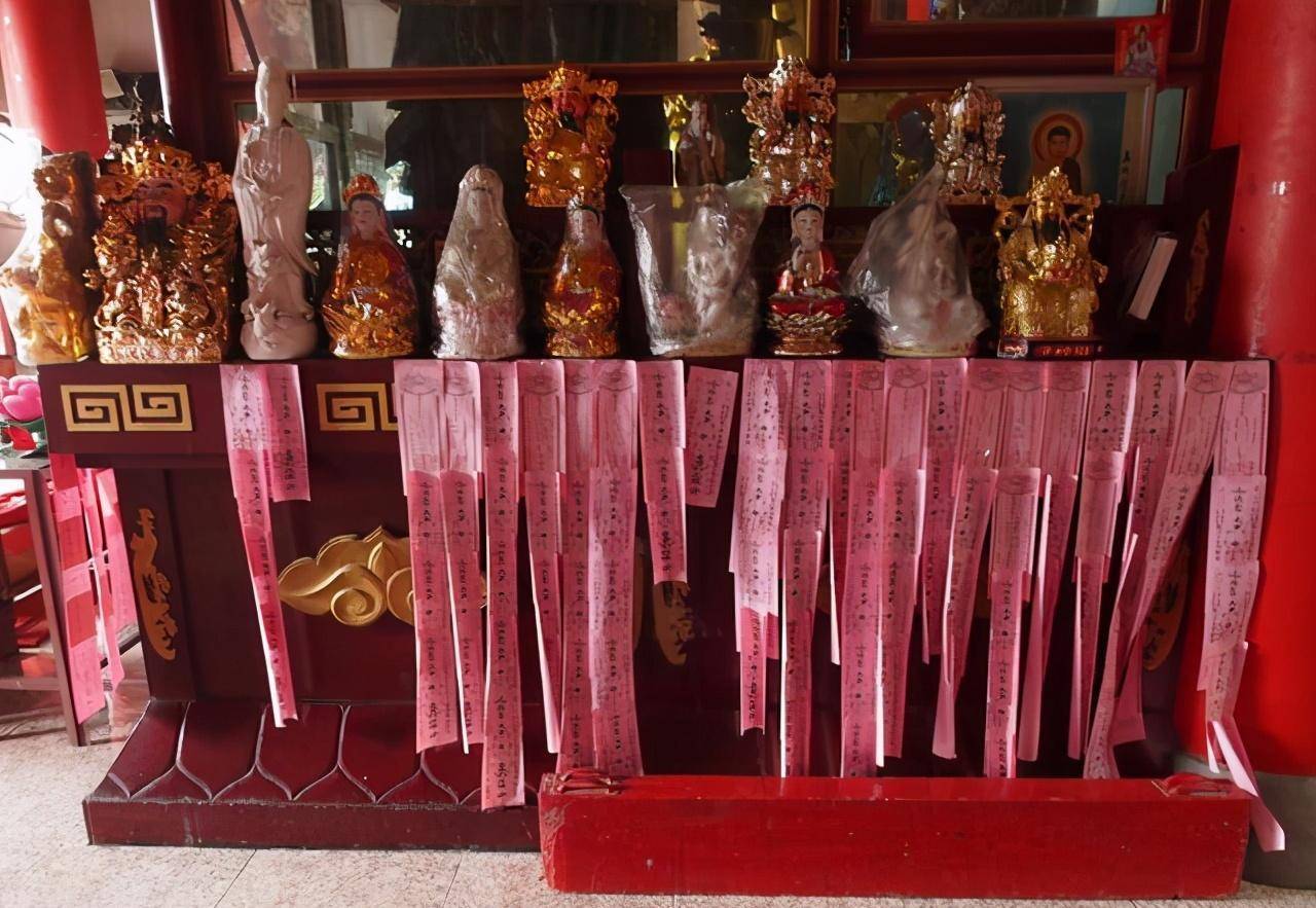 合肥批发市场旁的一座寺庙,拥有千年历史,于闹市中取其静_龙云寺_游客