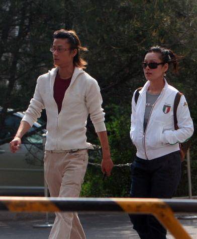 "被骗"与宁静隐婚10年,遭宁静不忠诚又分手的古雷现在怎么样了?