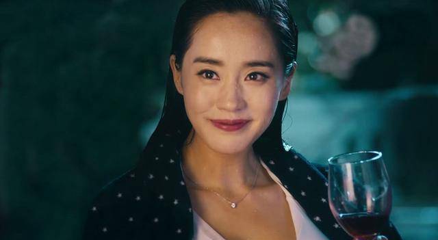 你不知道的"秋雅姐姐":7岁学武术,13岁学舞蹈,还当过村官_王智_人们