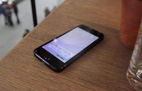 丈夫忘拿手机,回家取时看见妻子做的事,结果却愣在原地_张伟刚_女儿