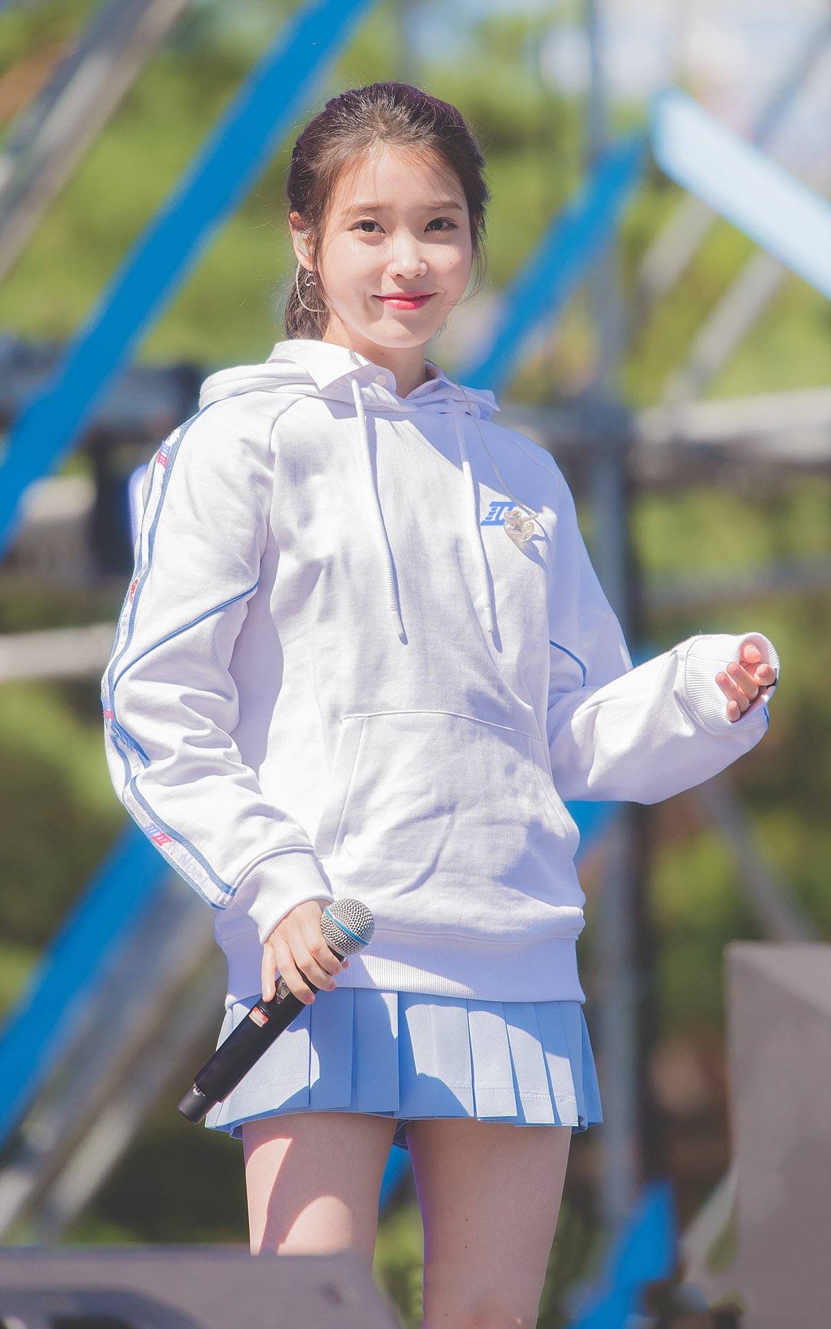 活力百搭的时尚卫衣,青春气息扑面而来,妥妥的元气满满_风格_时候_进