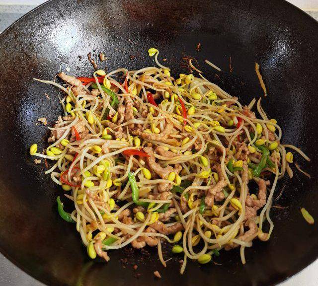 银芽炒肉丝_根部_生姜_鸡精