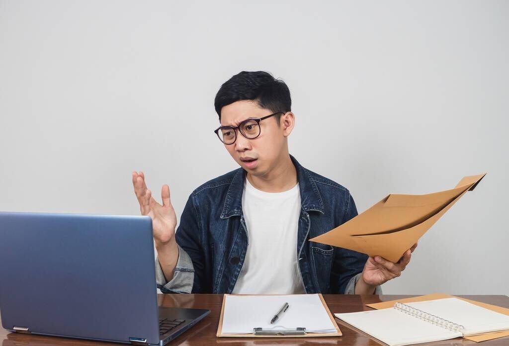 90后公务员从没买过单,2023年起却从不让别人买单,获优秀公务员_小林