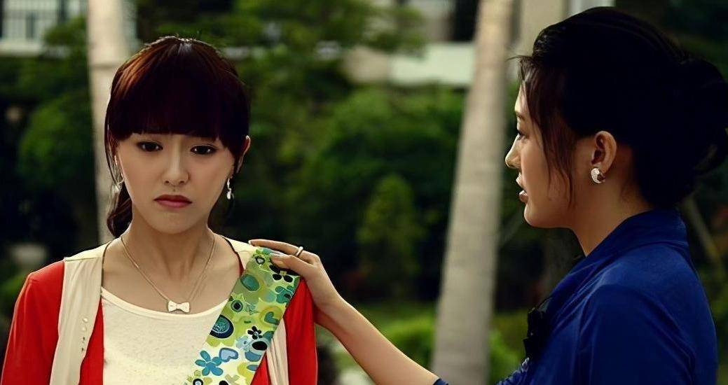 九层妖塔里曹维维,备战状态的唐嫣感觉演得还可以,但还是带点傻白甜的