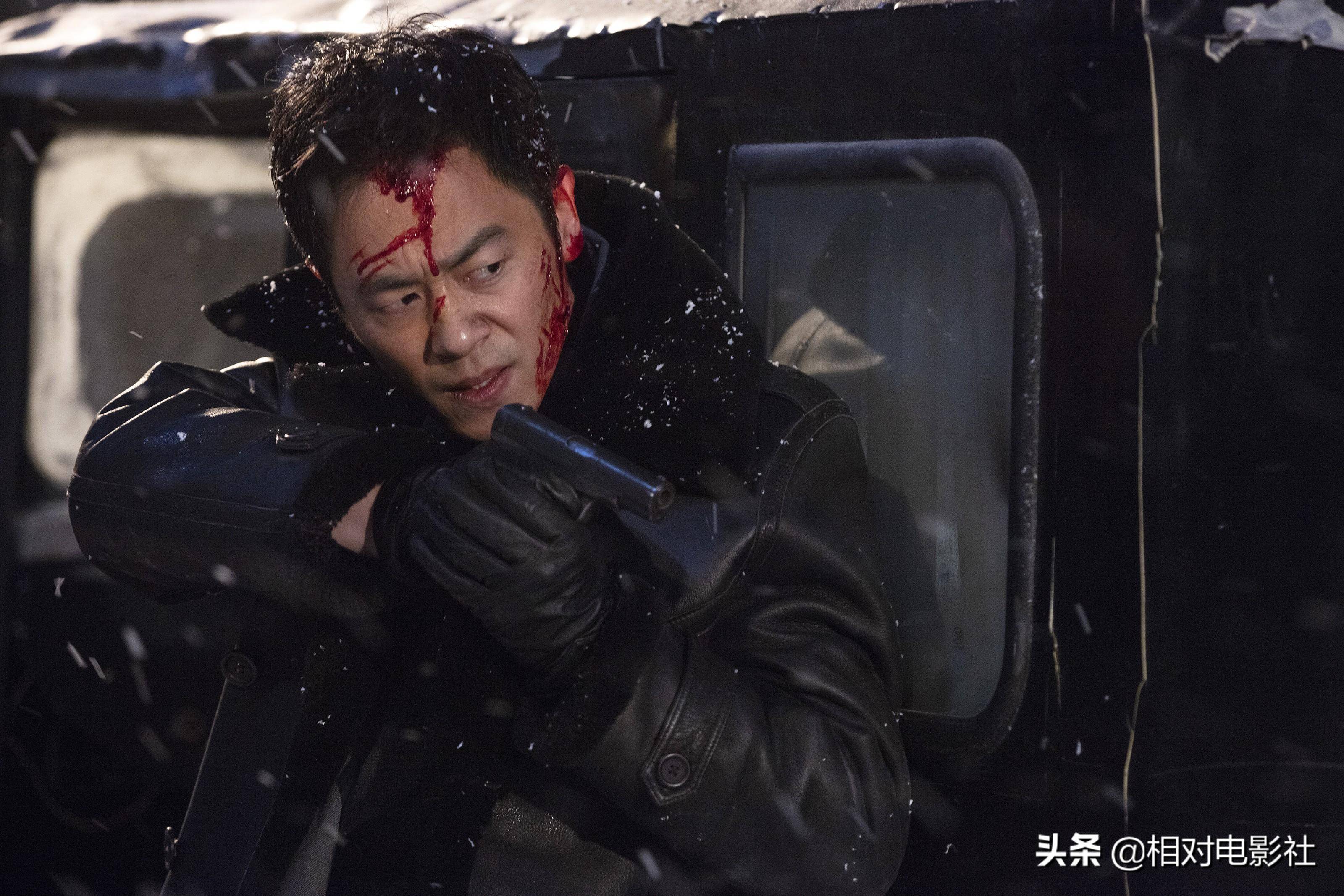 继《红海行动》后,张译又带来一部炸裂新作_悬崖_电影_张艺谋