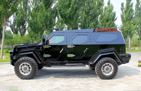 8骑士十五世重达六吨_搜狐汽车_搜狐网