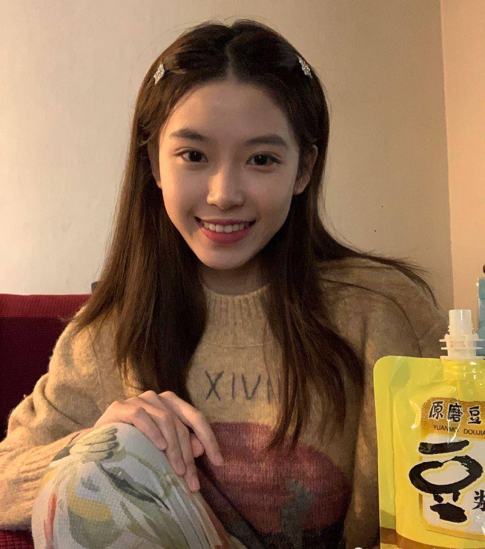 之前网红半藏森林在被爆知三做三,插足好友阿沁和刘阳,破坏他人感情.