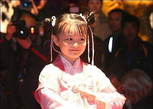 《夜光神杯》饰"刘涛"女儿,曾和胡歌对戏,如今21岁是腾讯员工_赵梓存
