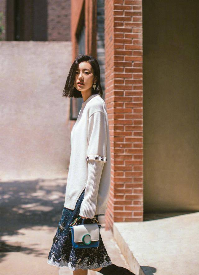 刘雯是真刚,因为她和杨幂完全不一样!_品牌_coach_事业