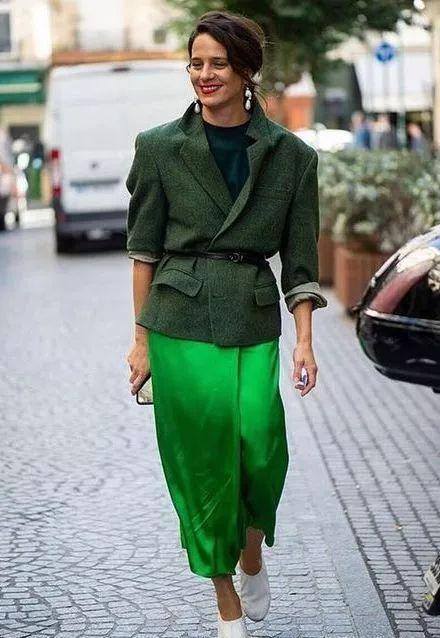 就照搬这些最时髦的搭配吧!_绿色_颜色_婴儿