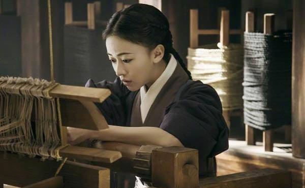 皓镧传女主遇渣爹,渣初恋,被逼到绝处反击,逆袭太正能量_李皓_高敏