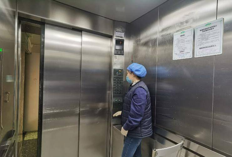 枣庄市雇用信息 枣庄招电梯司机月薪4500