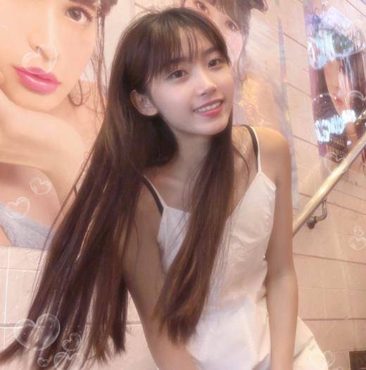 半藏森林晒出刘海近照,看清模样网友:别当网红了,跪求进圈!