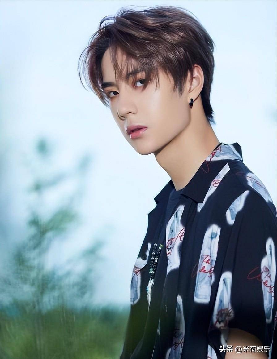 吴亦凡事件再引关注,受害女生爆料被指碰瓷王一博,粉丝愤怒担心_因为