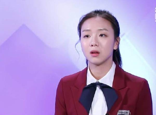 选手表演《后来的我们》,忘我互拥看哭导师,井柏然动情流泪_张开泰