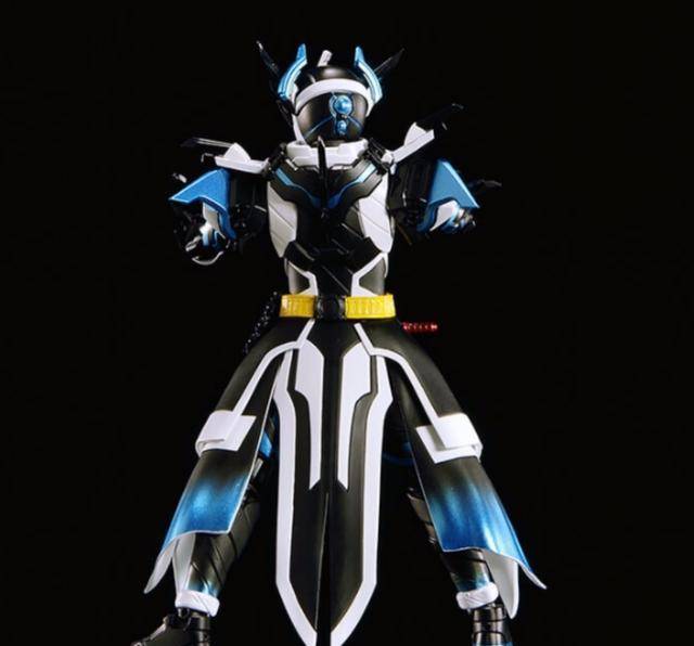 假面骑士cross-z肌肉银河龙shf可动手办官图真战无不胜的龙我_方面
