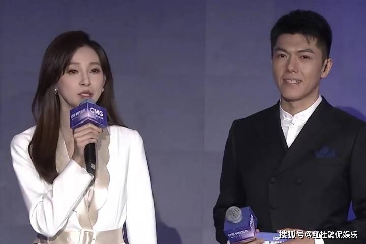 马凡舒和冯硕首次搭档主持大型直播活动,一个白衣飘飘仙气十足,一个稳重内敛_节目中心_总台_发布会