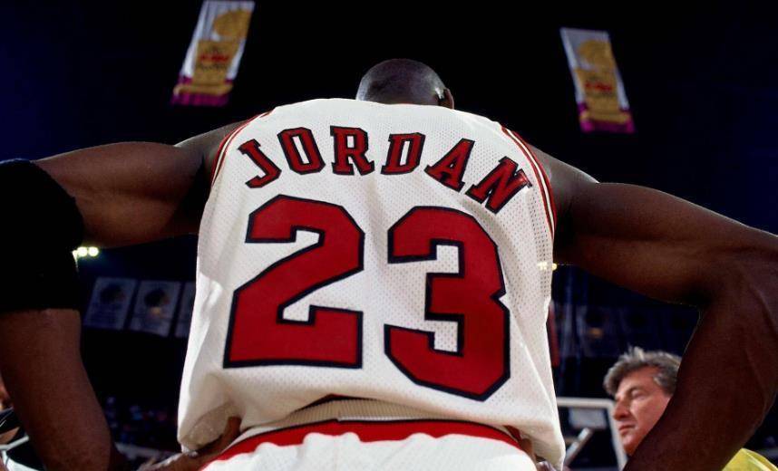 94-95赛季,乔丹的一句"im back",重新回到公牛,从96-96赛季开启了第