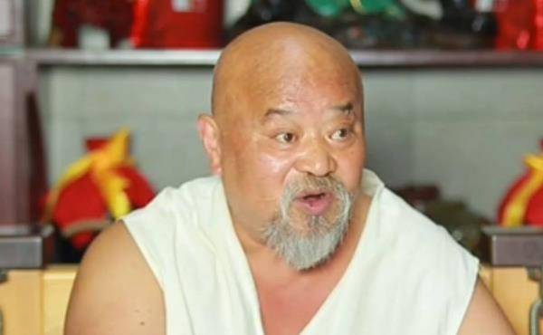 "鬼画符"暴露千万家产_工作_舞台_李奇