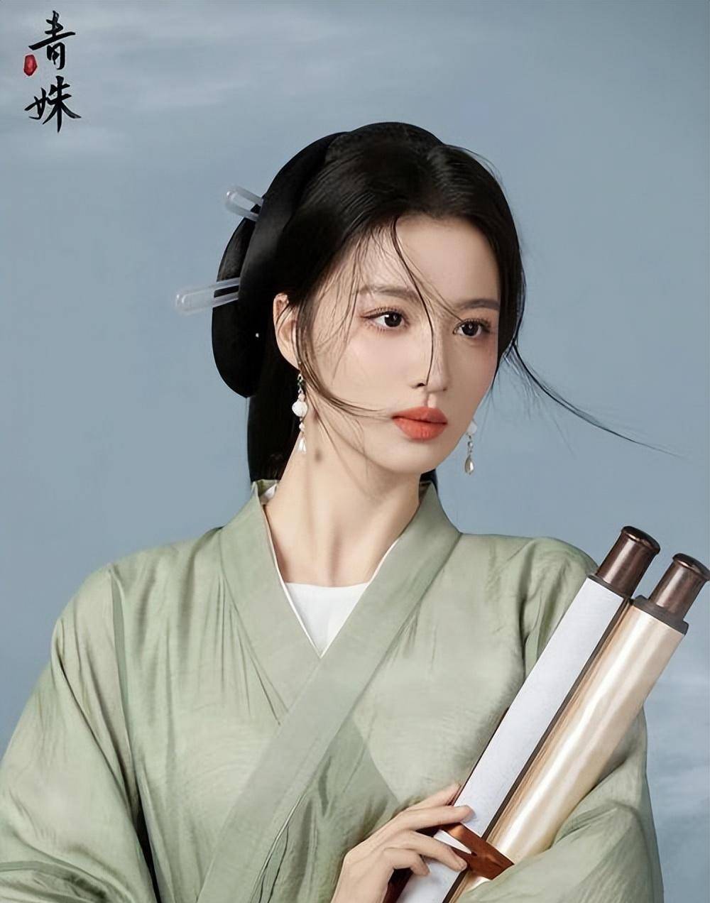 王楚然古装惊艳,现代装同样美美,但为何她的识别度不高?