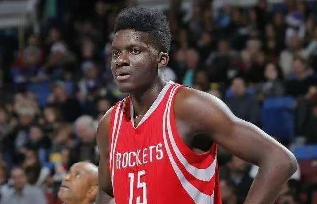 德安东尼当时交易卡佩拉不是我的主意,一切都是"魔球"的借口_威少