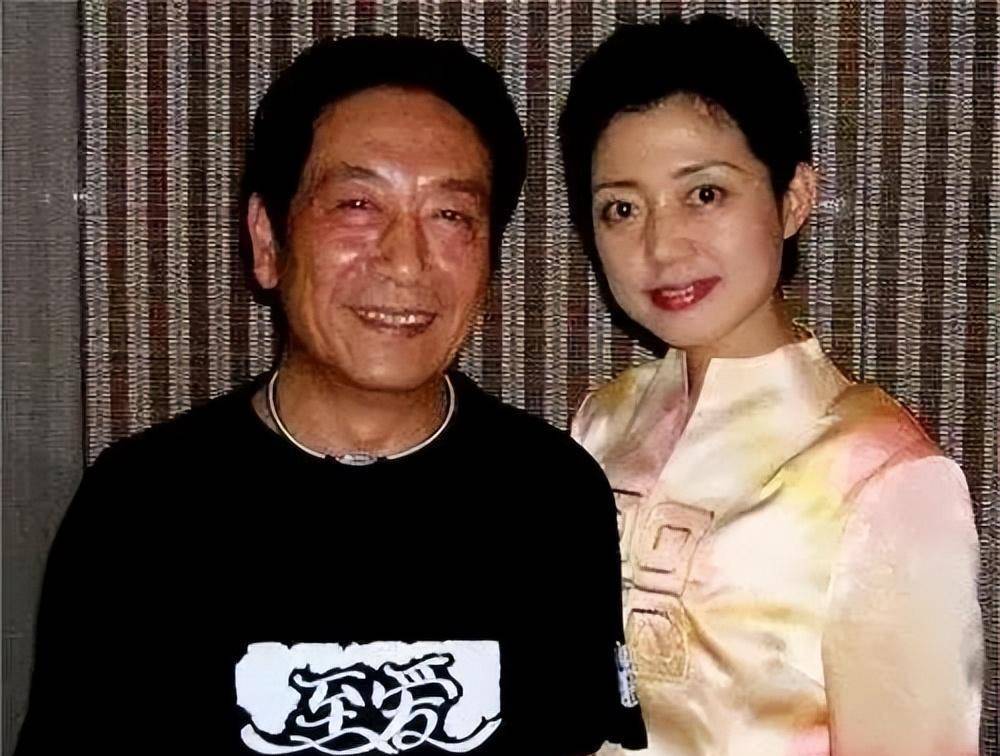 饶芯语:31岁嫁68岁王奎荣,发誓和老公白头偕老,如今后悔了吗?